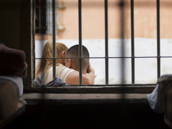 Una policía de Santa Fe tuvo sexo con un Preso ❤️ 2025